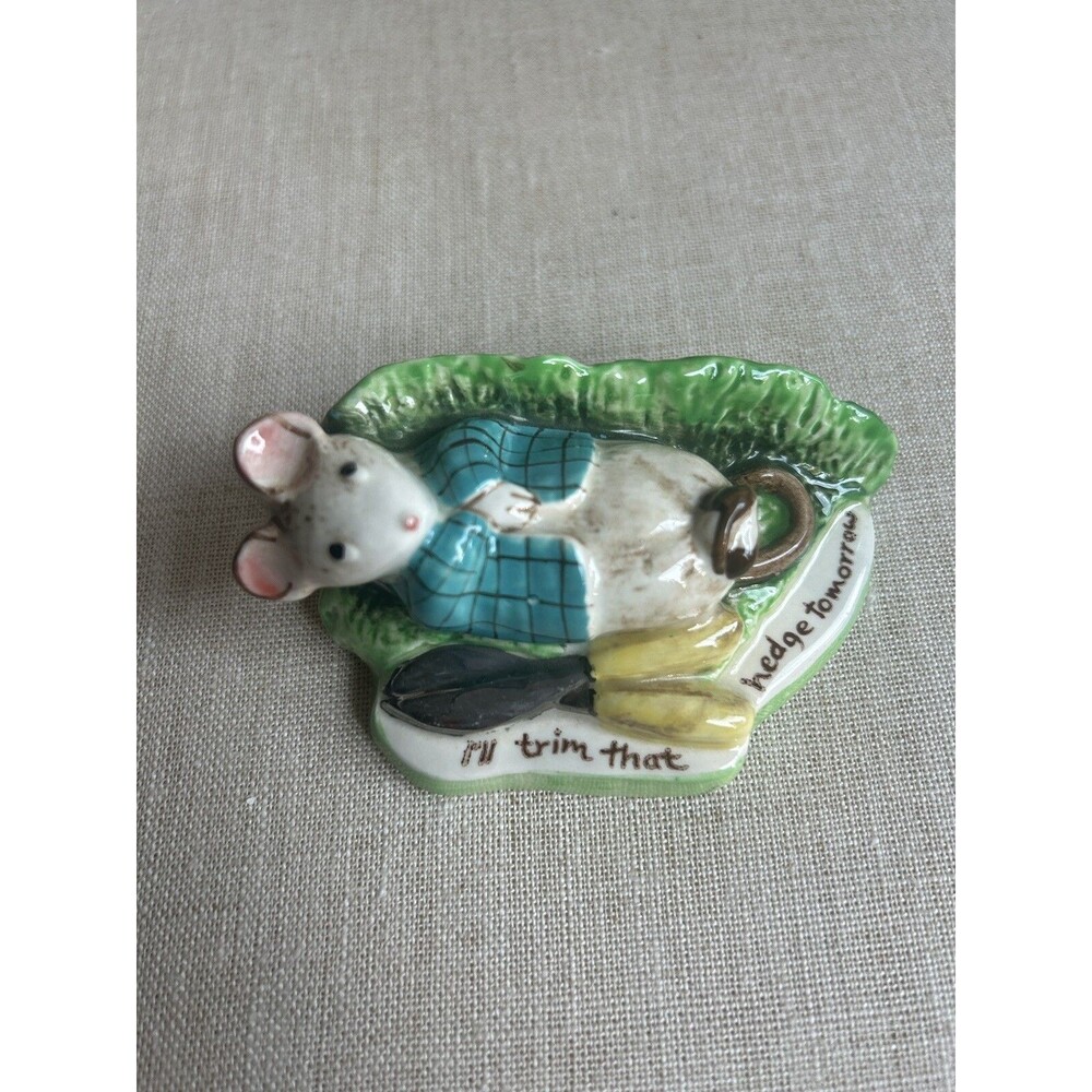 Beswick Porcelain "Lazy Bones" 2530 Figurine - Kitty MacBride